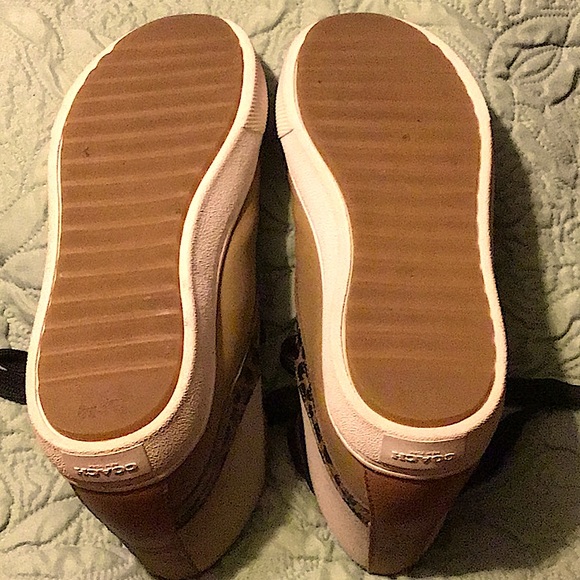 COACH Suede High Top Sneakers size 8-D only worn twice. In 9.9 condition. - Picture 9 of 12